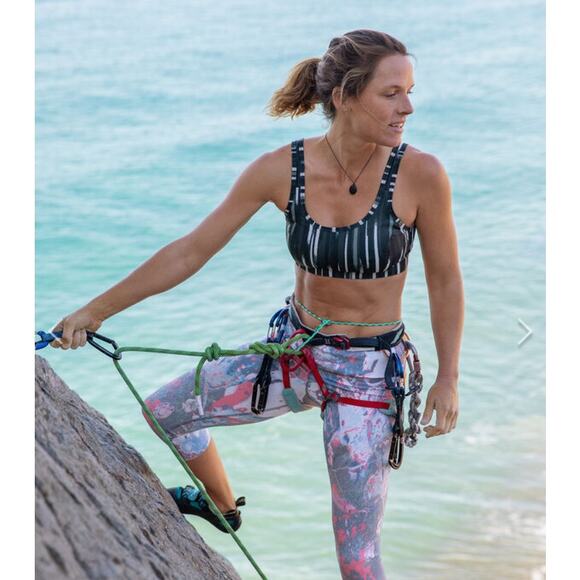 Title Nine Bra Sports High Impact Black and White 34C - Picture 4 of 10